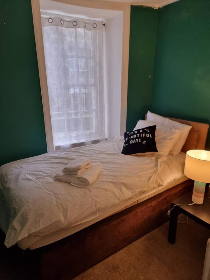Homely 3 Bedroom In The Heart Of Central EDI Eksteriør bilde