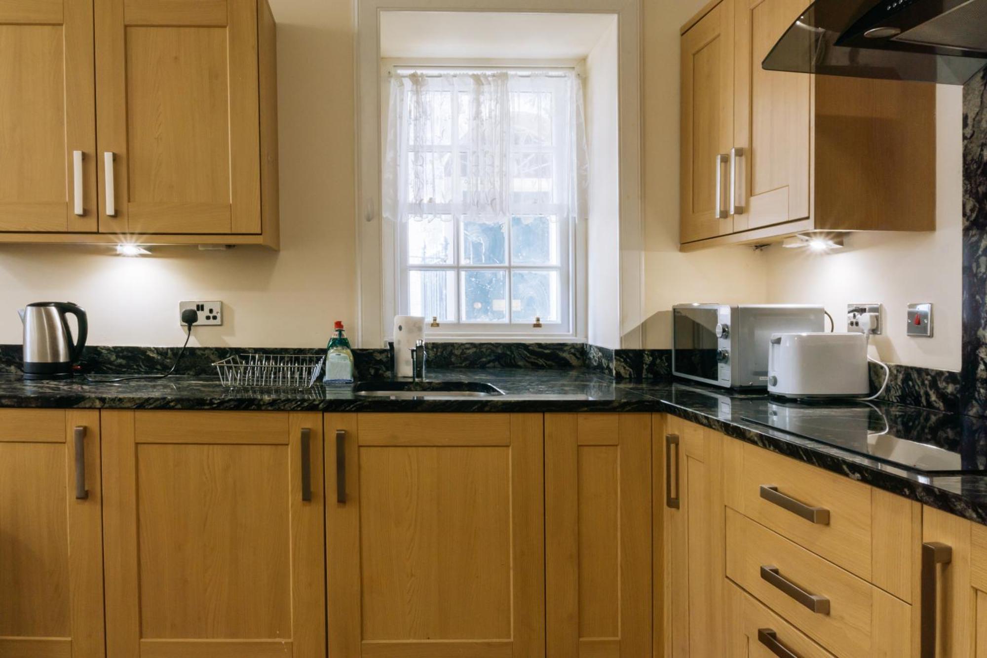 Homely 3 Bedroom In The Heart Of Central EDI Eksteriør bilde